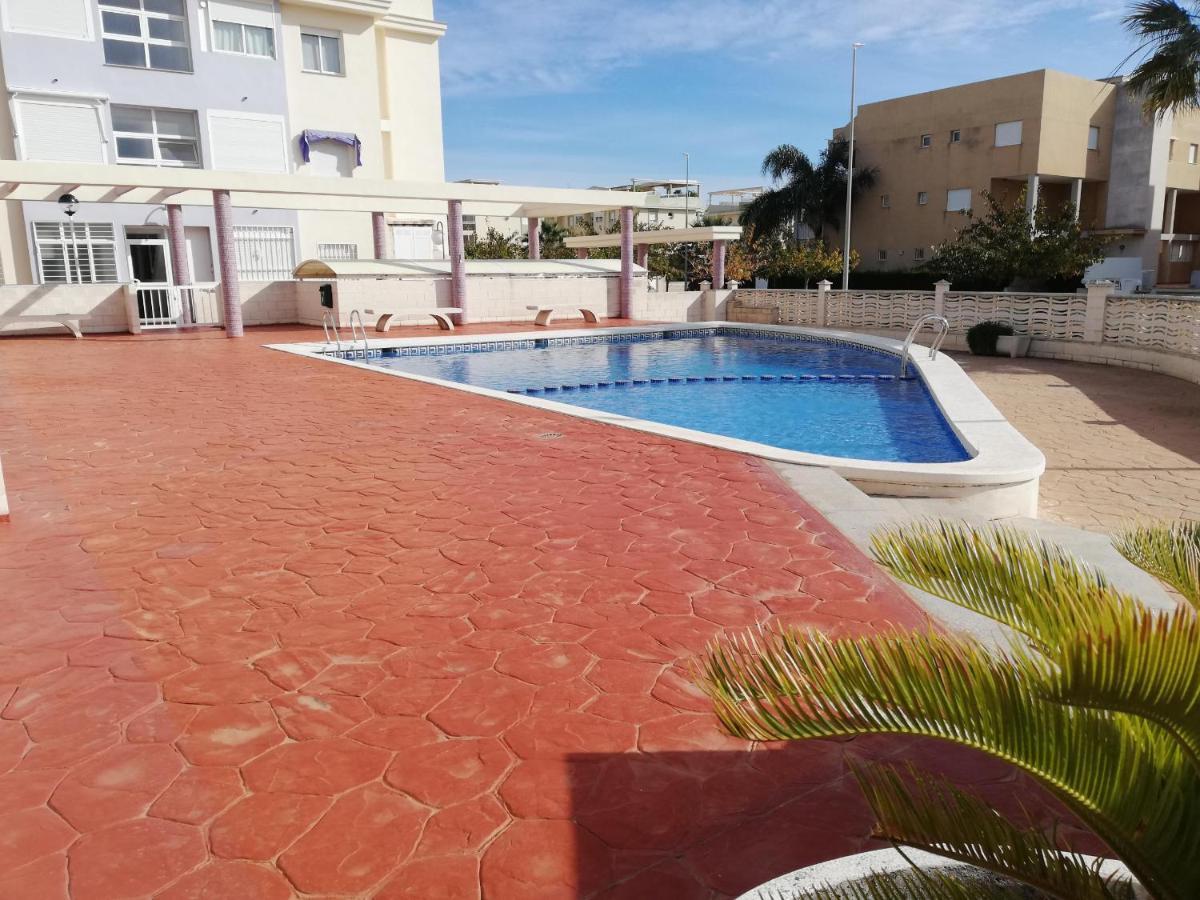 Mediterranea Solo Familias Serviplaya Playa De Xeraco Eksteriør bilde